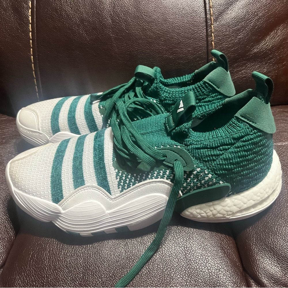 Trae Young 2 Basketball Shoes Men’s Size 10